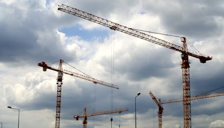 construction-crane-1329109_1280