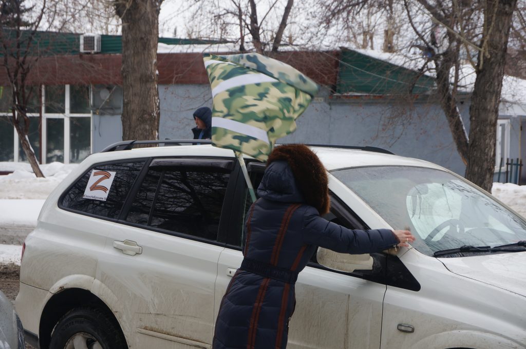 Новосибирские автомобилисты провели новый автопробег в поддержку спецоперации на Донбассе