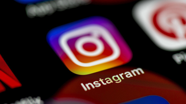 Почти 1100 блогеров-миллионников пострадают от закрытия Instagram в России