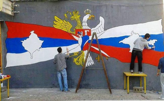 Сербы в ужасе: к ним бегут странные русские – не братушки, а либералы