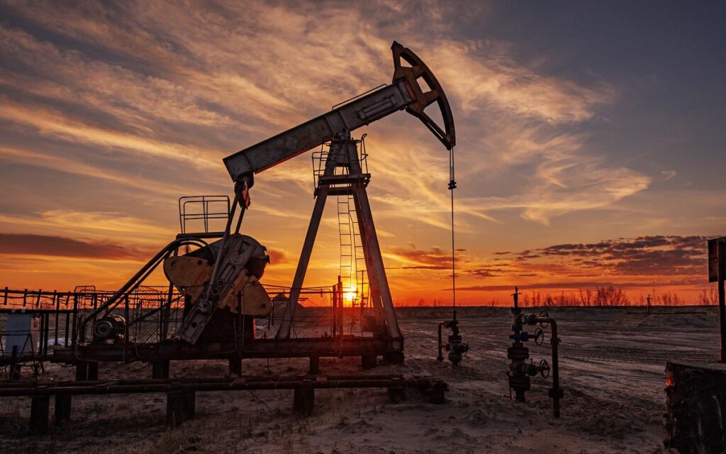 Ирак и Казахстан компенсируют недосокращение добычи нефти до конца года