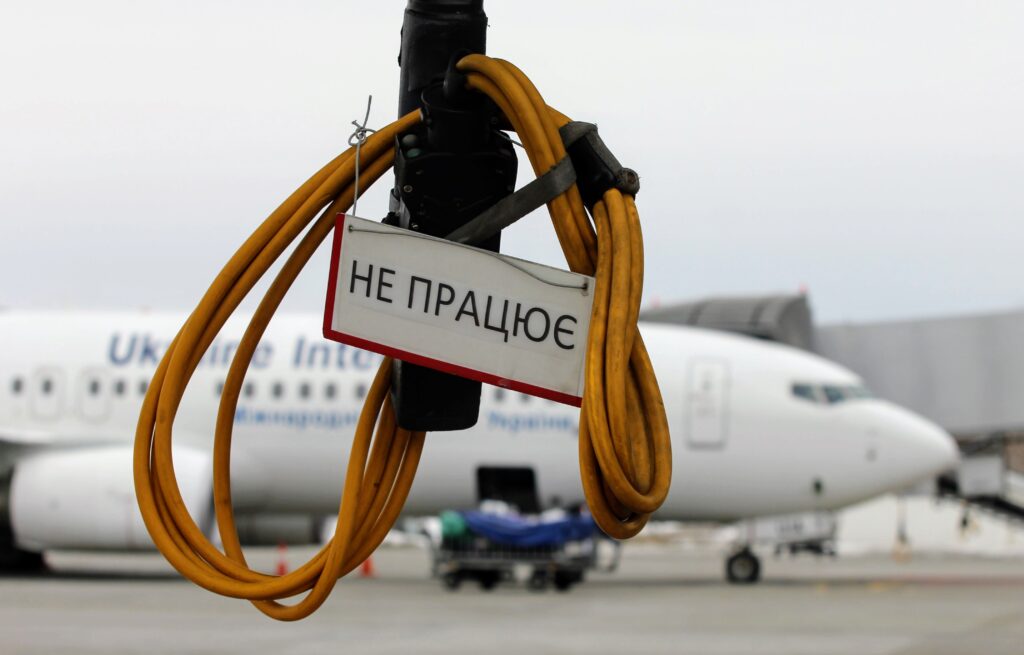 Зарубежные авиакомпании терпят колоссальные убытки из-за закрытого воздушного пространства над РФ и Украиной