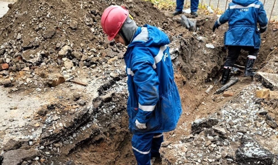 Рабочие случайно оставили без света “Локомотив-Арену” в Новосибирске
