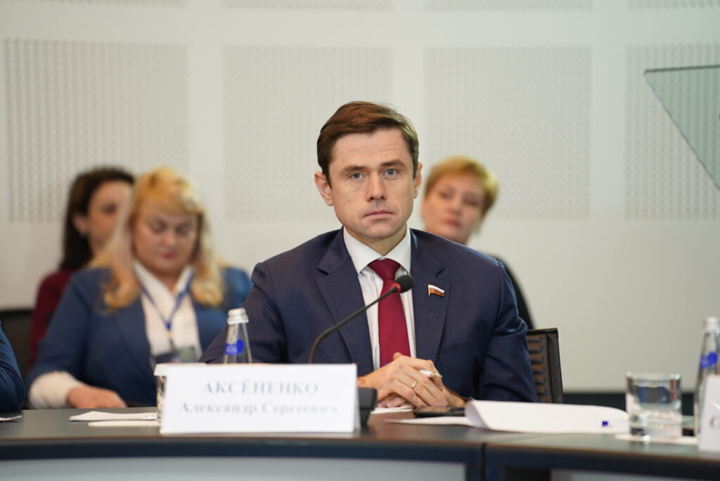 Новосибирский депутат Госдумы предложил Минфину РФ льготную ипотеку для работников ключевых отраслей