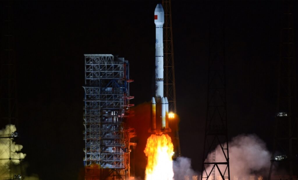 Китай успешно запустил экспериментальный спутник связи Shiyan-21