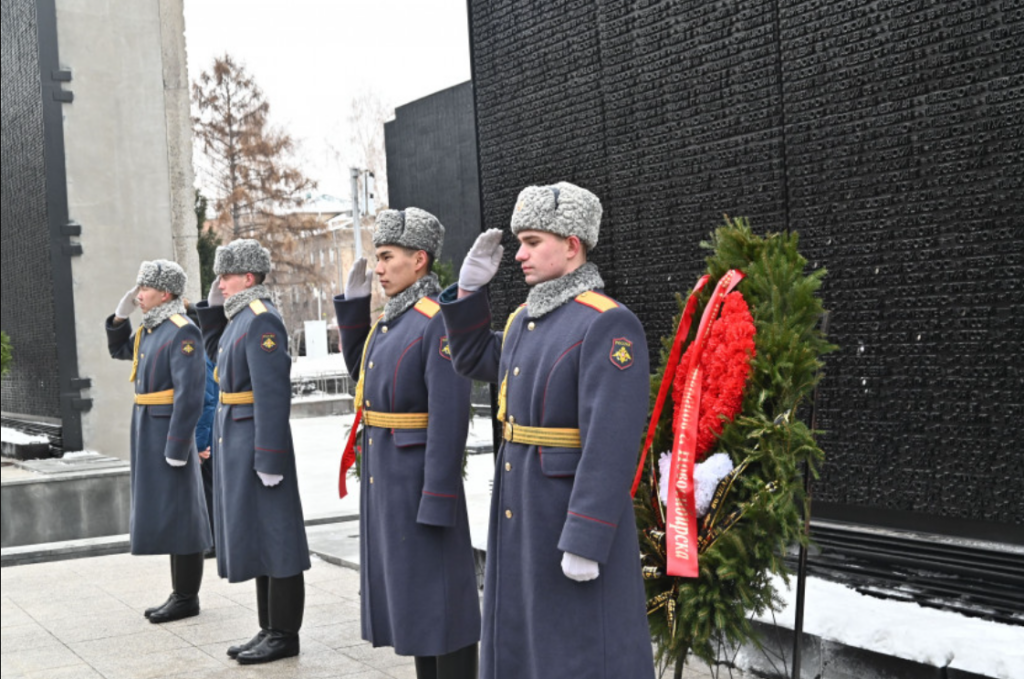 В Новосибирске почтили память неизвестных защитников Родины