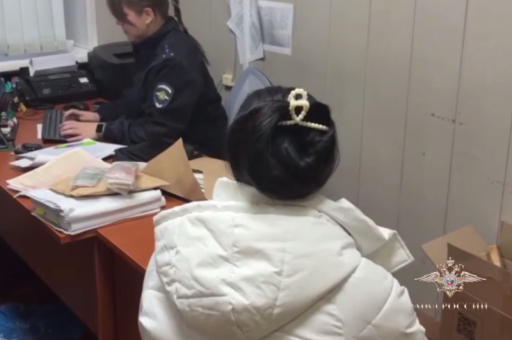 В Новосибирске цыганки выходили замуж за добровольцев СВО и похищали деньги