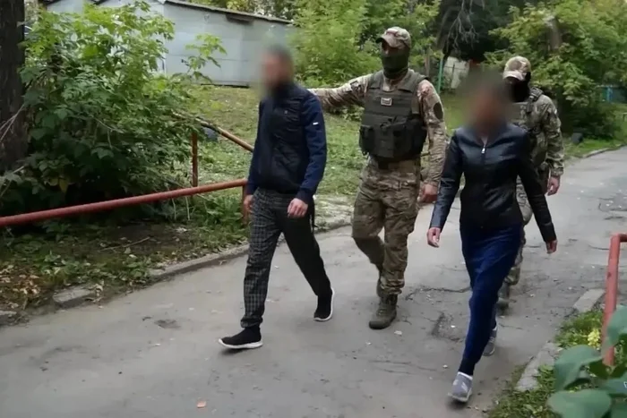 В Барнауле задержана группа мошенников, которая наживалась на гибели участников СВО